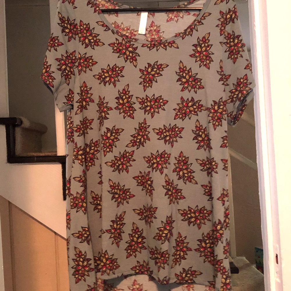 LuLaRoe top